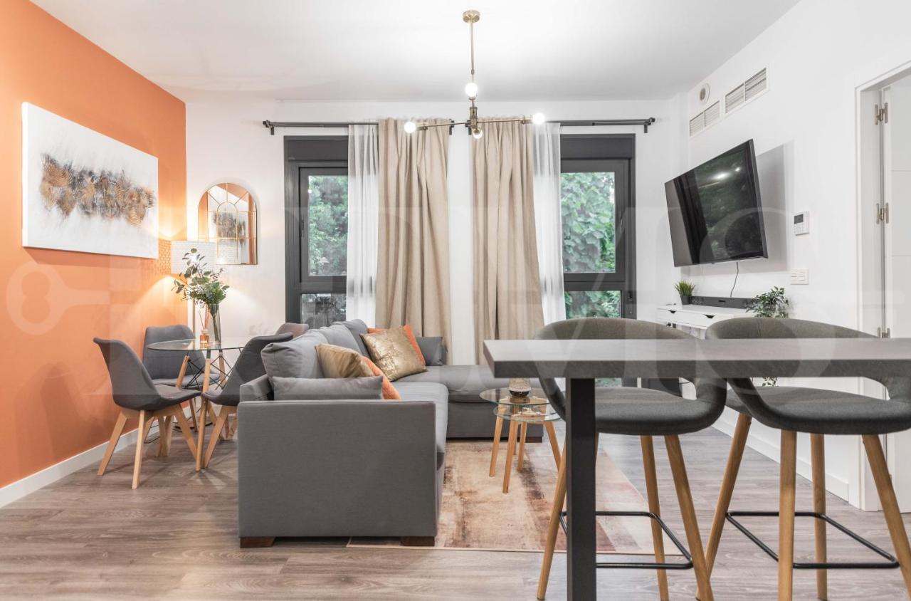 Apartamento Modern Duplex With A Garden View - Center By Rems
